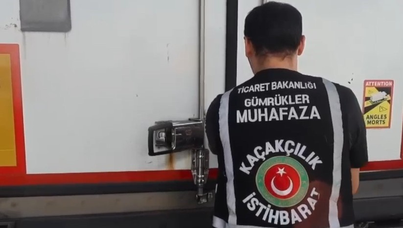kapikule-gumruk-kapisi-nda-79-bin-adet-kacak-urun-ele-gecirildi