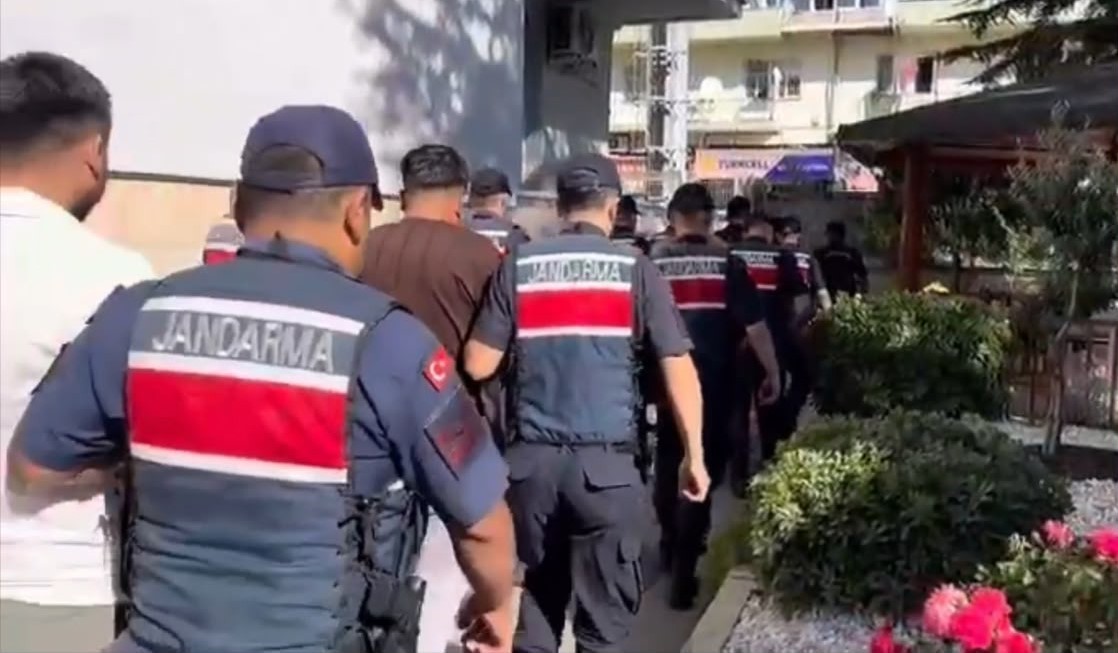 burdur-merkezli-566-milyon-tl-lik-bahis-operasyonu-11-supheli-gozaltina-alindi-3-supheli-araniyor