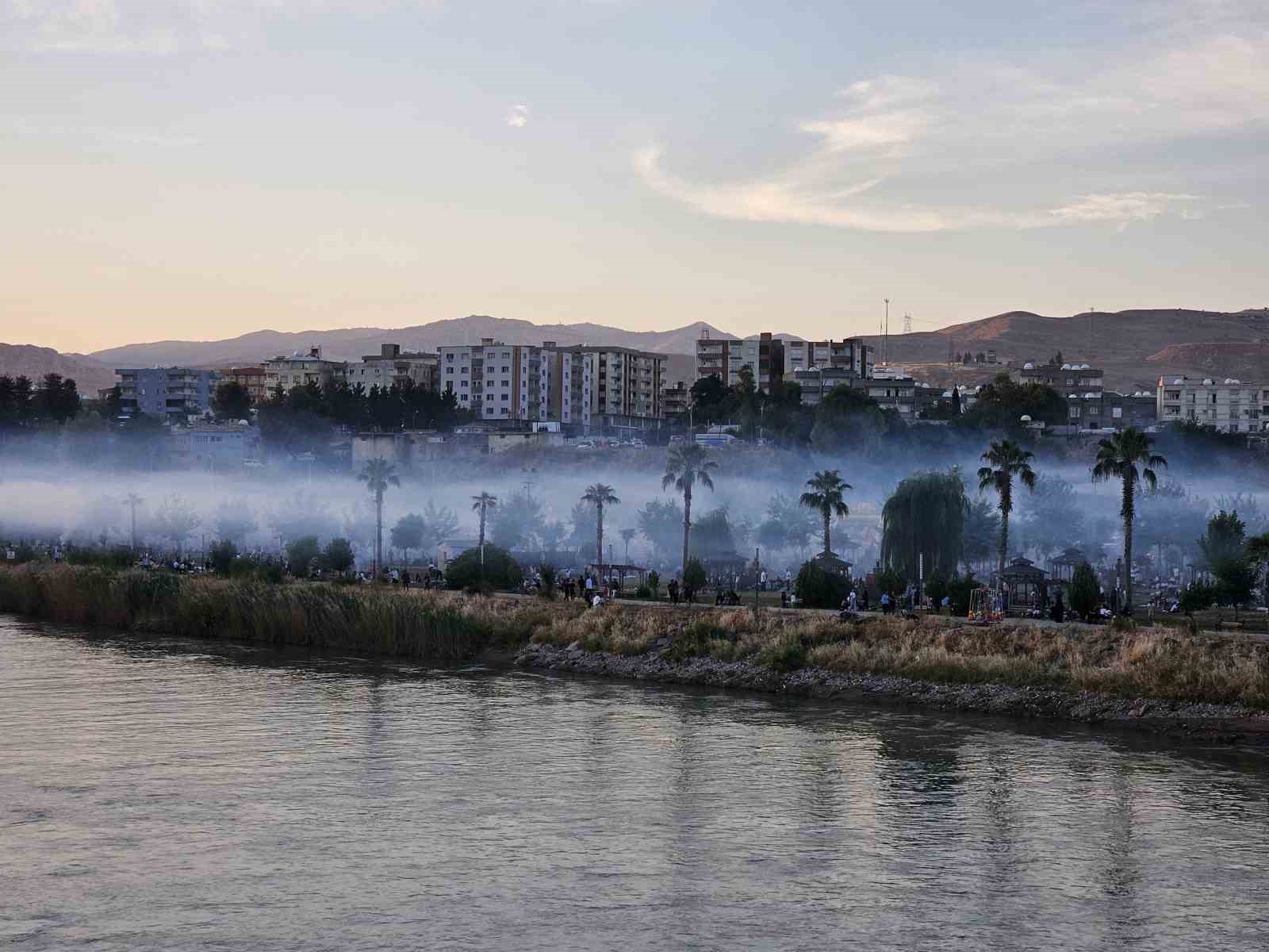 cizre-de-mangal-dumani-nehir-uzerinde-sis-gorunumu-olusturdu