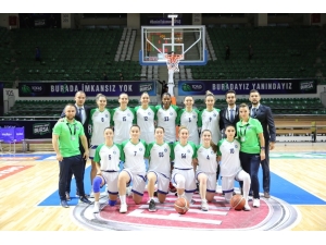 Büyükşehir’in Perileri Galibiyete Ulaştı