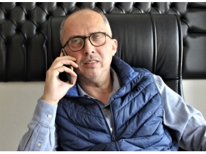 Gözleri Görmeden Hem Okudu Hem Yazdı