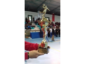 Samsun’dan İki Kupa İle Döndüler