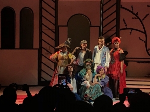 Aşt Perdelerini ‘Huysuz’ İle Açtı