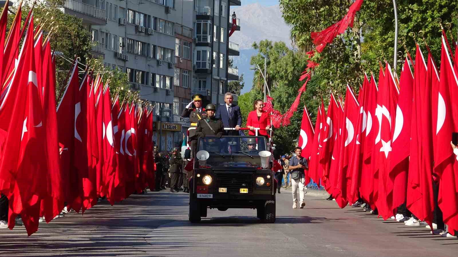 antalya-da-30-agustos-coskusu-yasandi