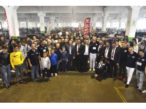 Başkan Ataç Otomobil Tutkunları İle Buluştu