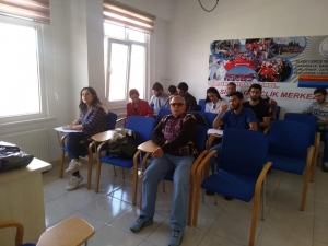 Gençlik Merkezi’nde İngilizce Kursu