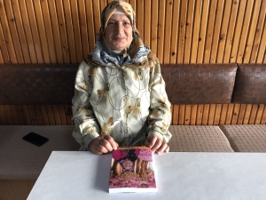 Ev Hanımı, 57 Yaşında Şiir Kitabı Yazdı