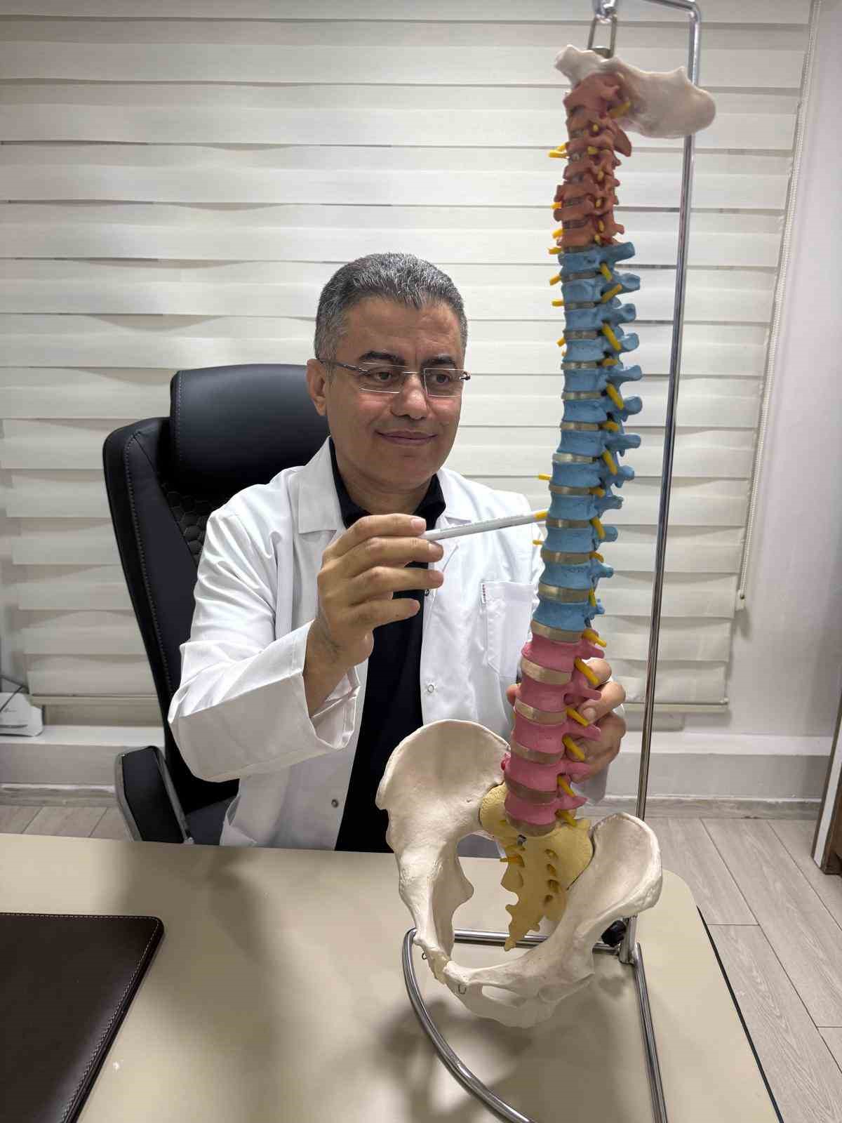 prof-dr-koca-manuel-terapi-ile-ameliyatsiz-tedaviyi-anlatti