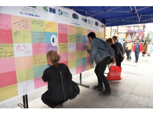 İzmitliler, Demokrasi İçin Kaleme Sarıldılar