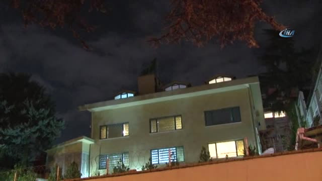 Türk Yetkililer, Suudi Arabistan Başkonsolosluğu Aramasında 'mavi Işık' Yöntemi Kullandı