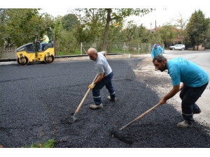 Kartepe’de Yol Çalışmaları Sürüyor
