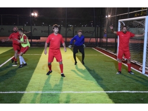 Fuat Sakarya Futbol Turnuvası Başladı