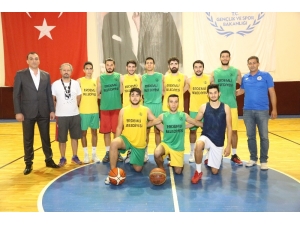 Erdemli Belediye Basketbol Takımı Lige Hazır