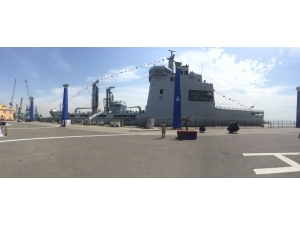 Pakistan Denizde İkmal Gemisi, Pakistan Deniz Kuvvetlerine Teslim Edildi