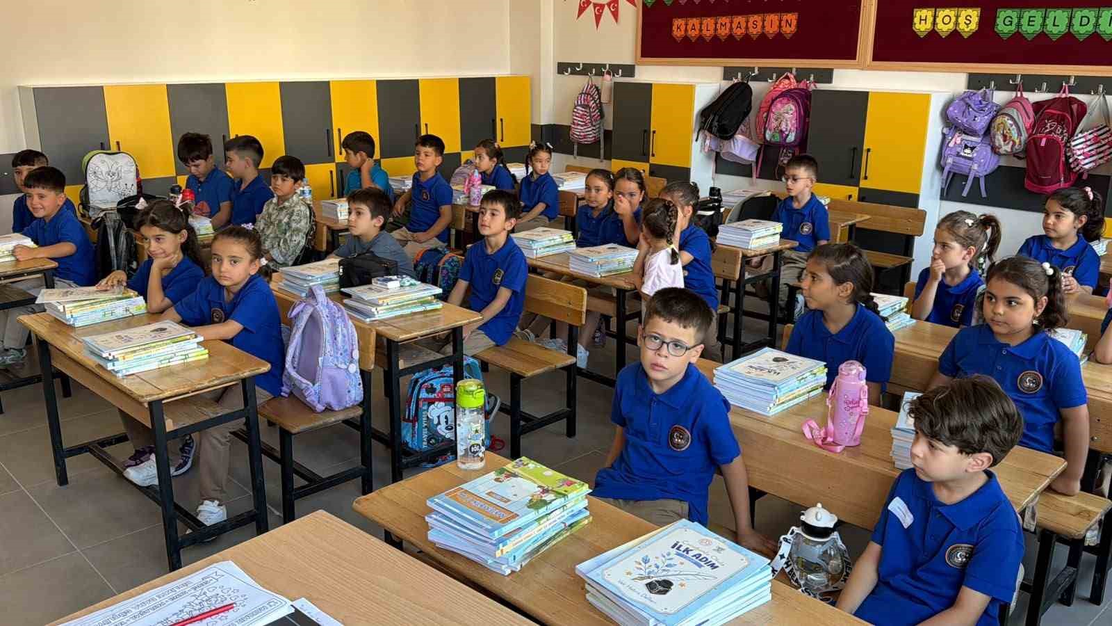 adiyaman-da-145-bin-698-ogrenci-ders-basi-yapti