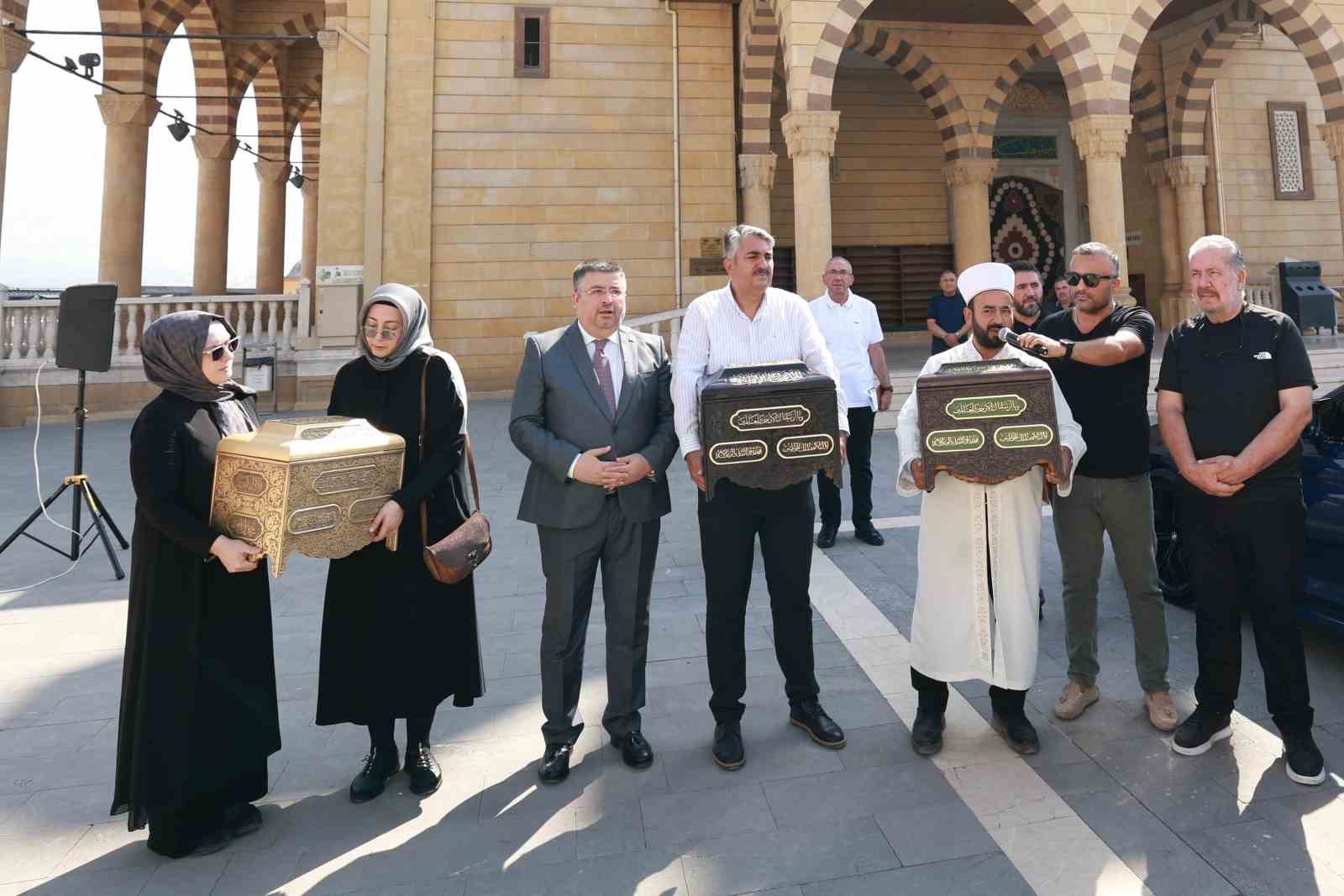 kabe-ortuleri-ve-mukaddes-emanetler-kahramanmaras-ta