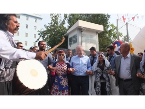 Derik Zeytin Festivali’nde Renkli Görüntüler