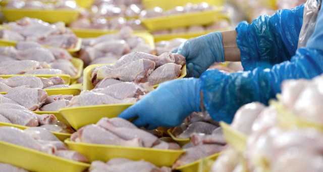 Yüzde 40'a Varan İndirim Yapılan Tavuk Etinin Kilosu 8,5 Tl'ye Kadar Düştü