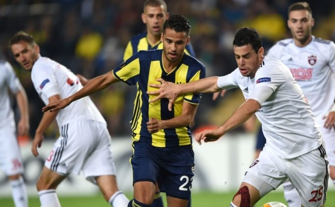 Cocu'dan Diego Reyes Için Sürpriz Karar!