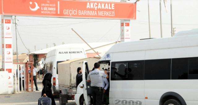 Akçakale Kampı Kapandı, Binlerce Suriyeli Türkiye'nin Çeşitli İllerine Doğru Harekete Geçti