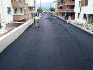 Ertuğrulgazi Mahallesi’nde Asfaltlama Çalışmaları Sürüyor