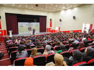Tarihçi Şimşirgil: “Osmanlı Gitti Ama Değerleri Yaşıyor”