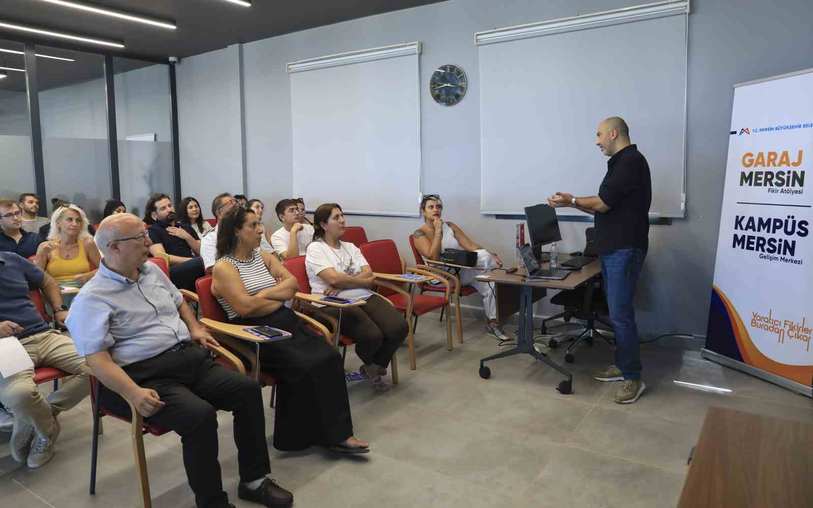 mersin-de-gencler-dijital-kariyer-icin-linkedin-egitimi-aldi