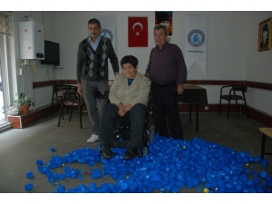 Mavi Kapak Kampanyasında 136. Tekerlekli Sandalye