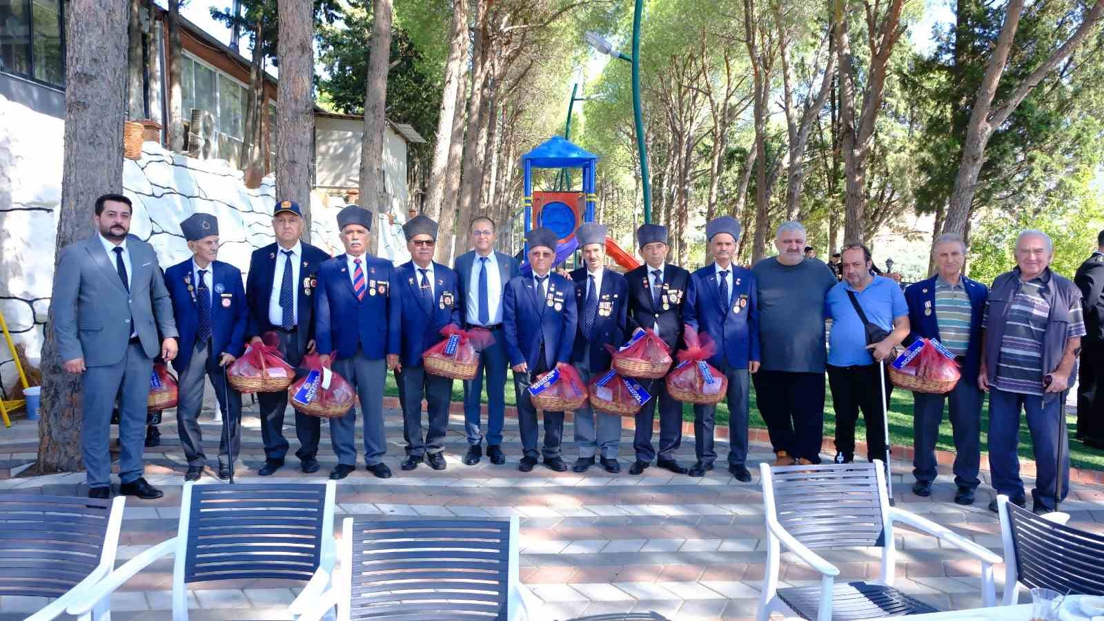 baskan-doganca-gazilerle-bulustu