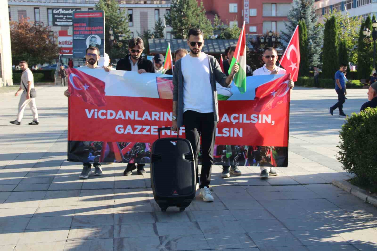 erzurum-da-saglikcilar-150-haftadir-gazze-icin-yuruyor-zalim-zulmunde-devam-ettikce-biz-de-mazlumun-yaninda-olmaya-devam-edecegiz