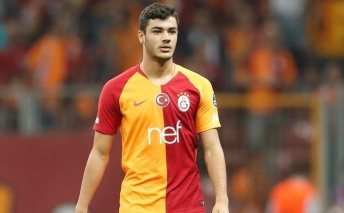 Galatasaray'da Ozan Kabak Formayı Bırakmıyor!