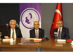 Türkiye Canlıdan Karaciğer Naklinde Dünyada İlk Sırada