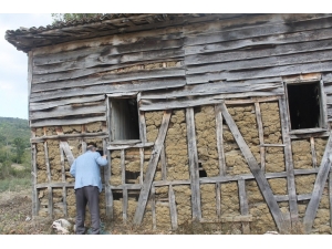 Tarihi Caminin Ayakta Kalma Savaşı