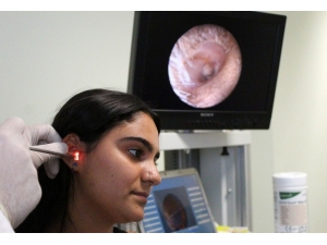 Antalya’da Genç Kızın Yırtılan Kulak Zarına 45 Dakikada Çözüm