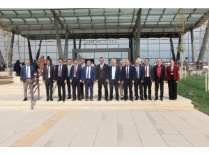 Komşu İllerin Sağlık Müdürleri Şehir Hastanesini İnceledi