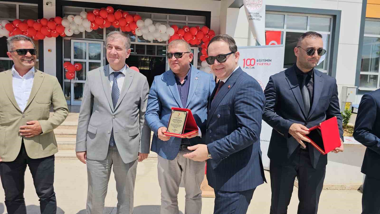 zonguldak-egitim-camiasindan-rekor-bin-803-unite-kan-bagisi-yapildi