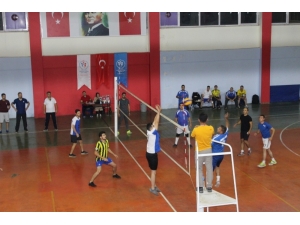 Batman’da Voleybol Turnuvası Yapıldı