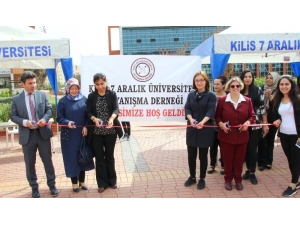 Üniversitede Kermes