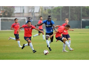 Alanyaspor, Antalyaspor Maçı Hazırlıklarını Sürdürdü