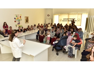 Zeytinköy’de Meme Kanseri Bilgilendirme Toplantısı