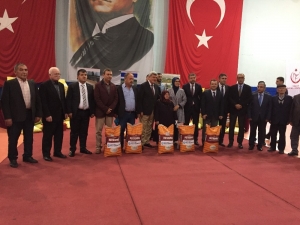 Kocaeli’de 2 Bin Çiftçiye 900 Ton Gübre Desteği