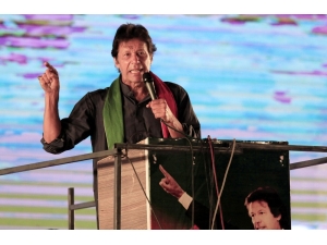 Pakistan Başbakanı Khan’ın Riyad’daki Konferansa Katılma Kararı Değişmedi