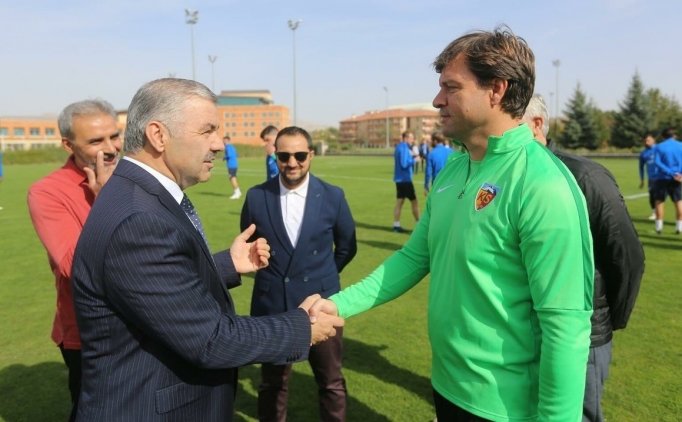 Mustafa Çelik: "istanbul Takımlarında Bile Olmayan Tesisi Yapıyoruz"
