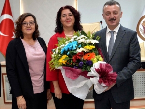 Vali Büyükakın Muhtarlarla Bir Araya Geldi