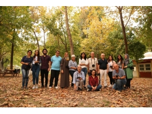 Amatör Fotoğrafçılar Deklanşöre ’Ara Güler’ İçin Bastı