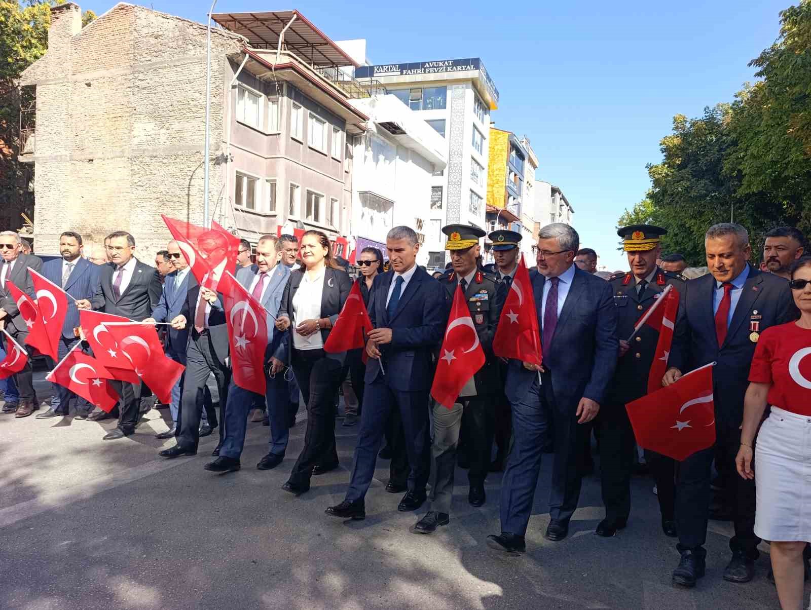 afyonkarahisar-da-zafer-haftasi-etkinlikleri-suruyor