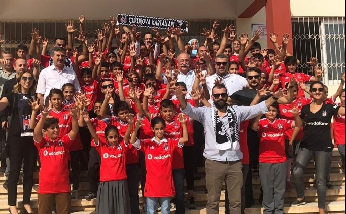 Beşiktaş Taraftarları Ve Altan Erkekli'den Anlamlı Ziyaret