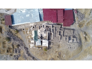 Harput Kalesinde Bu Yıl 20 Bin Obje Gün Yüzüne Çıkartıldı