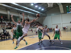 Potanın Timsahları Yalova’da Rahat Kazandı