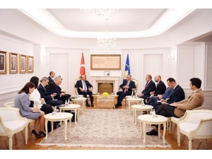 Bakan Çavuşoğlu, Kosova Cumhurbaşkanı Thaçi İle Görüştü